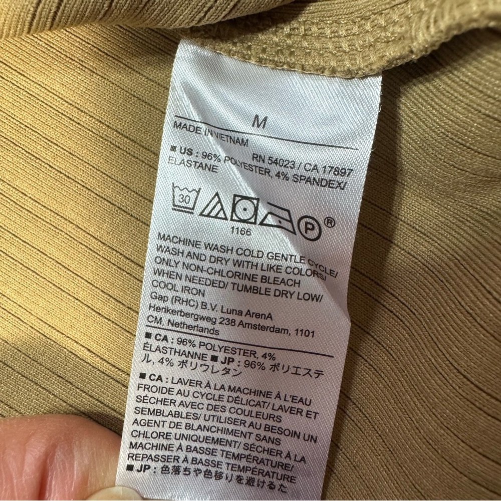 New Banana Republic Ribbed Straight Neck Whiskey Top Size M - Picture 8 of 8